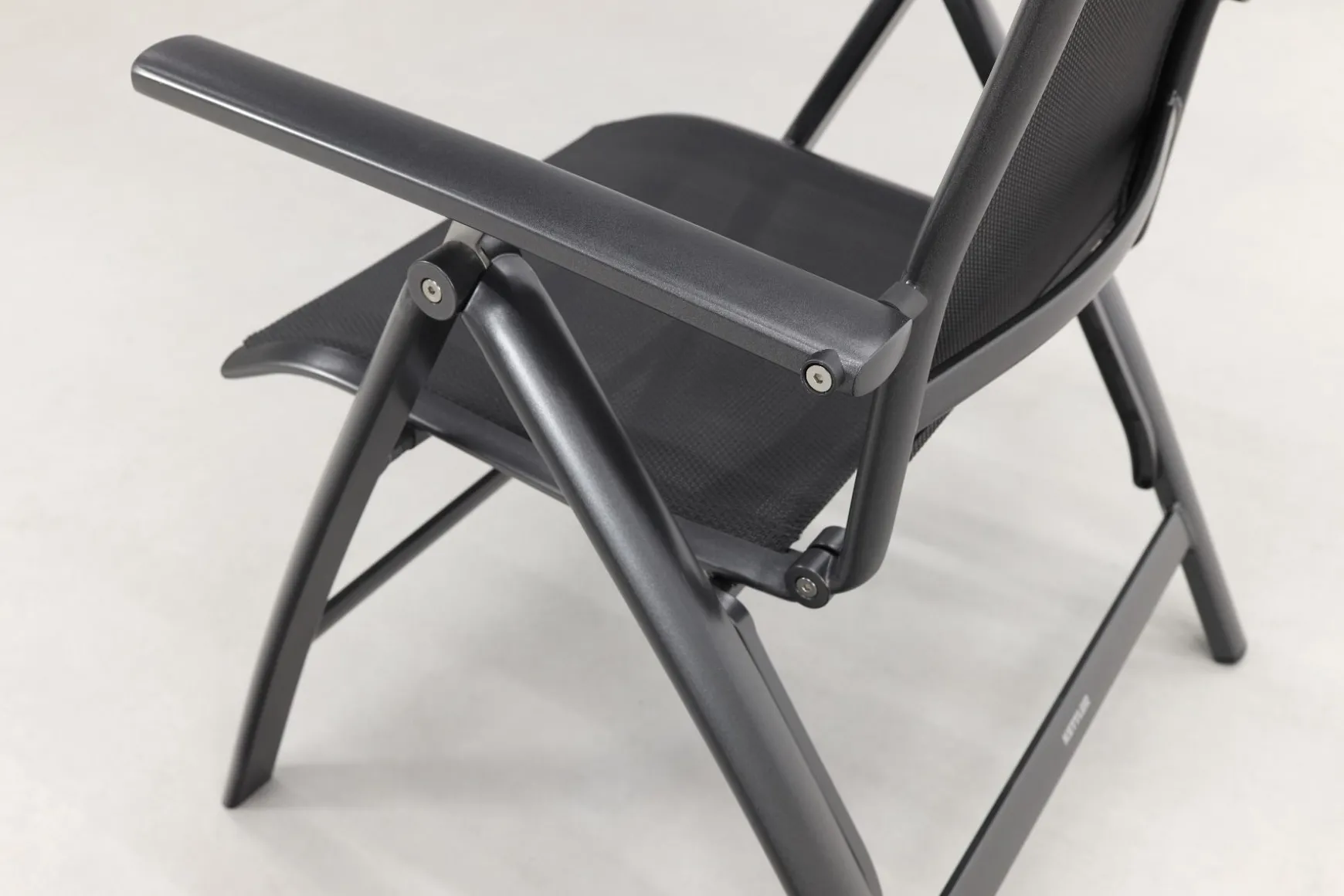 Kettler Legato Curve XL - tuinstoel hoge zithoogte