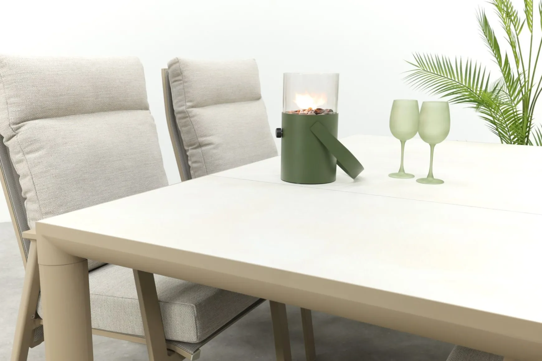 Lagos/Kings verstelbare 4-persoons tuinset 180x100 cm. - Latte