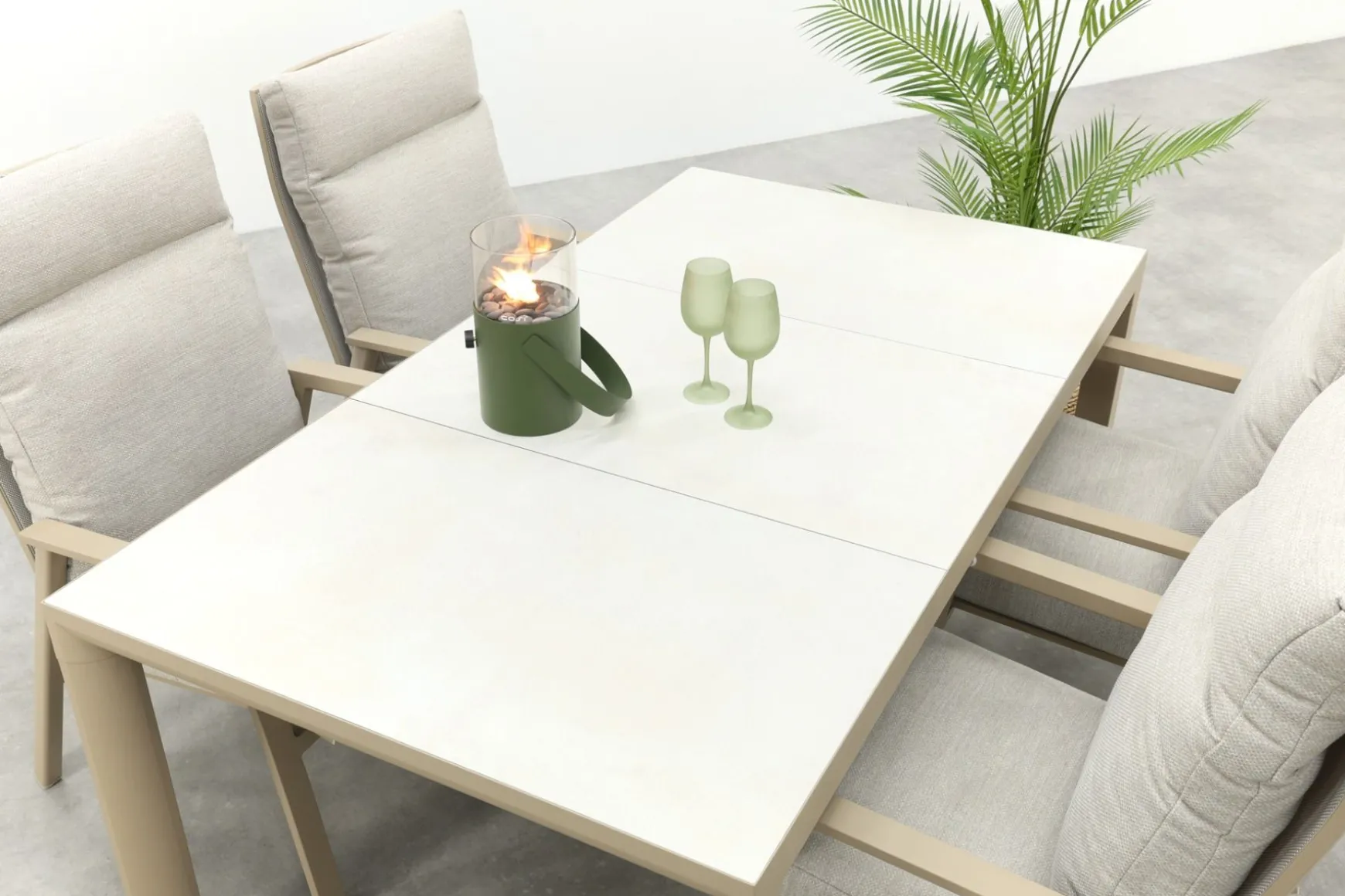 Lagos/Kings verstelbare 4-persoons tuinset 180x100 cm. - Latte