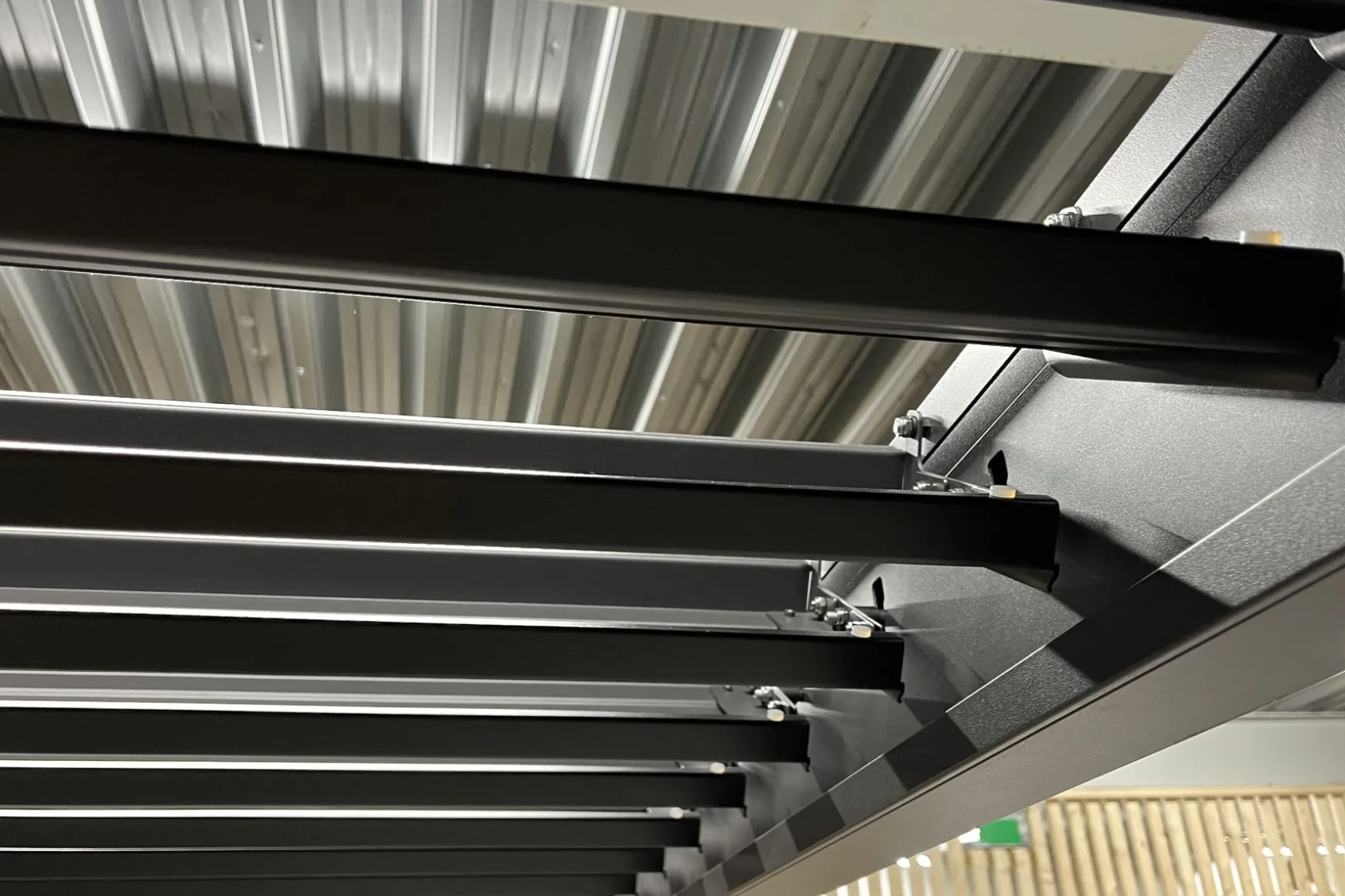 Lamellen overkapping - 4x3 m. - Aluminium - Antraciet - Move