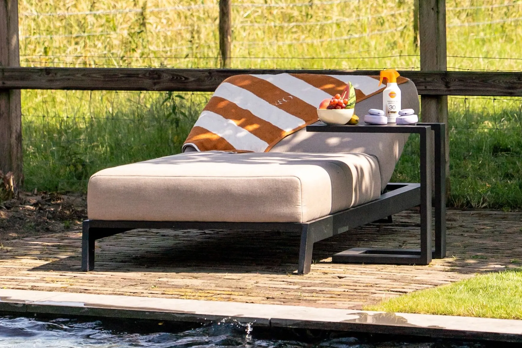 Mexico 1-persoons sunbrella ligbed met bijzettafel - Taupe