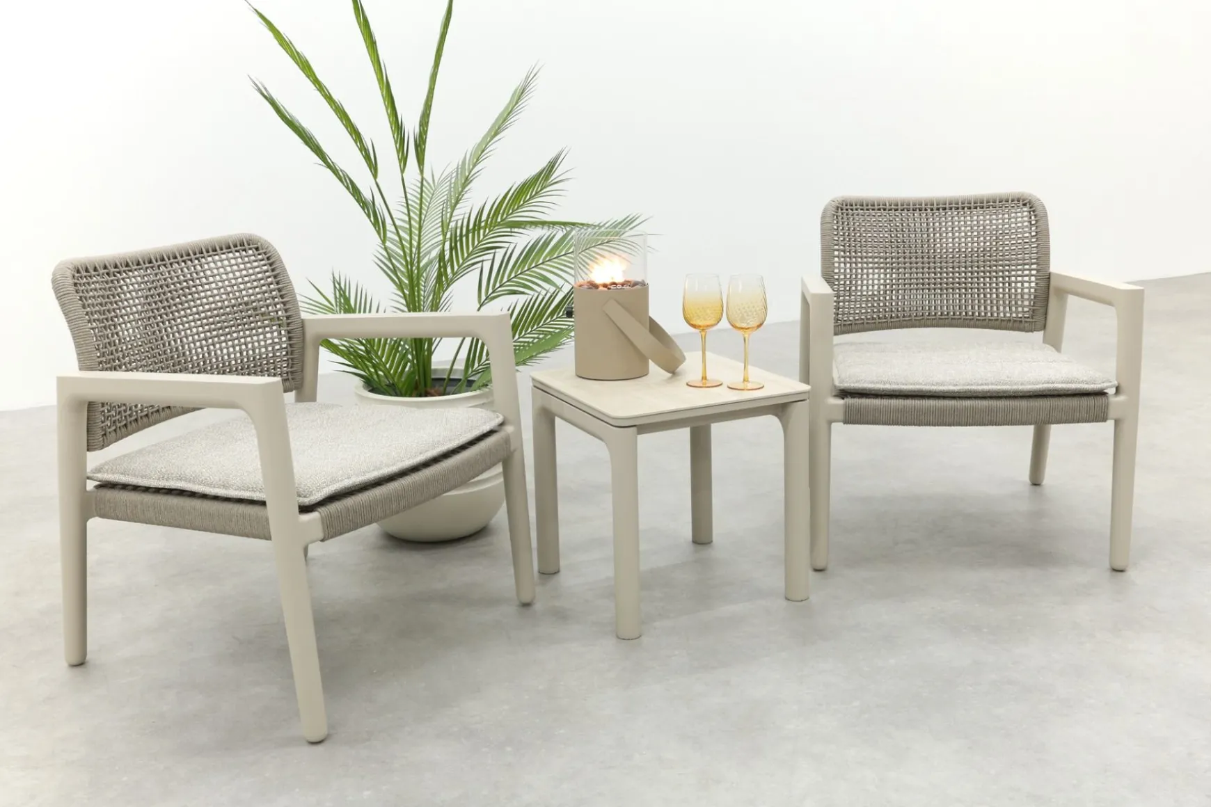 Moretti keramiek bijzettafel 45x45 cm. - Mokka