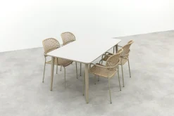 Noa/Sofia stapelbare wicker 4-persoons dining tuinset 160x90 cm. - Latte