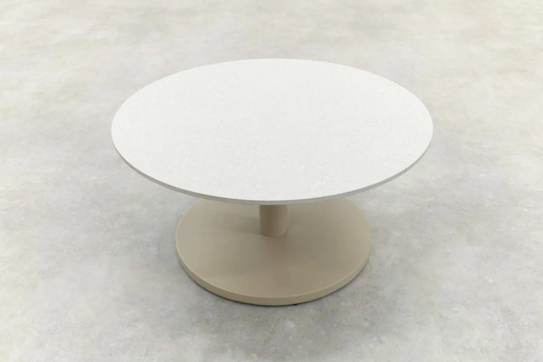 Orion salontafel voor buiten Ø60 cm. - Keramiek/Latte