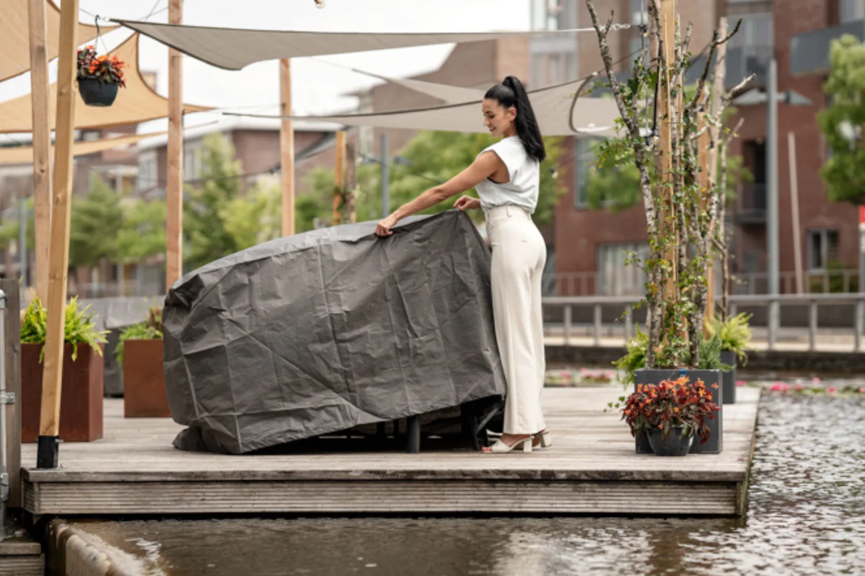 Outdoor Covers tuinsethoes 285x180x95 cm.