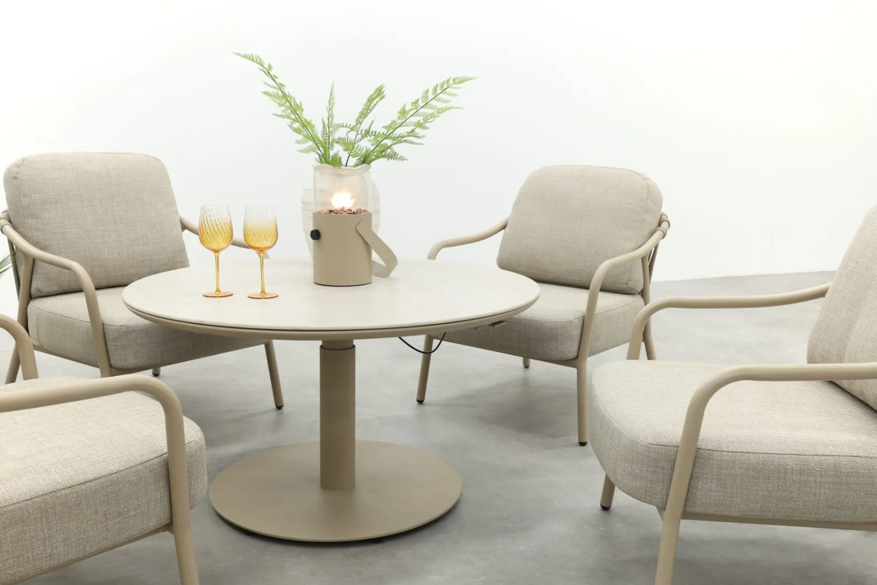 Pisa/Aversa 4-persoons ronde verstelbare low-dining tuinset Ø120 cm. - Latte