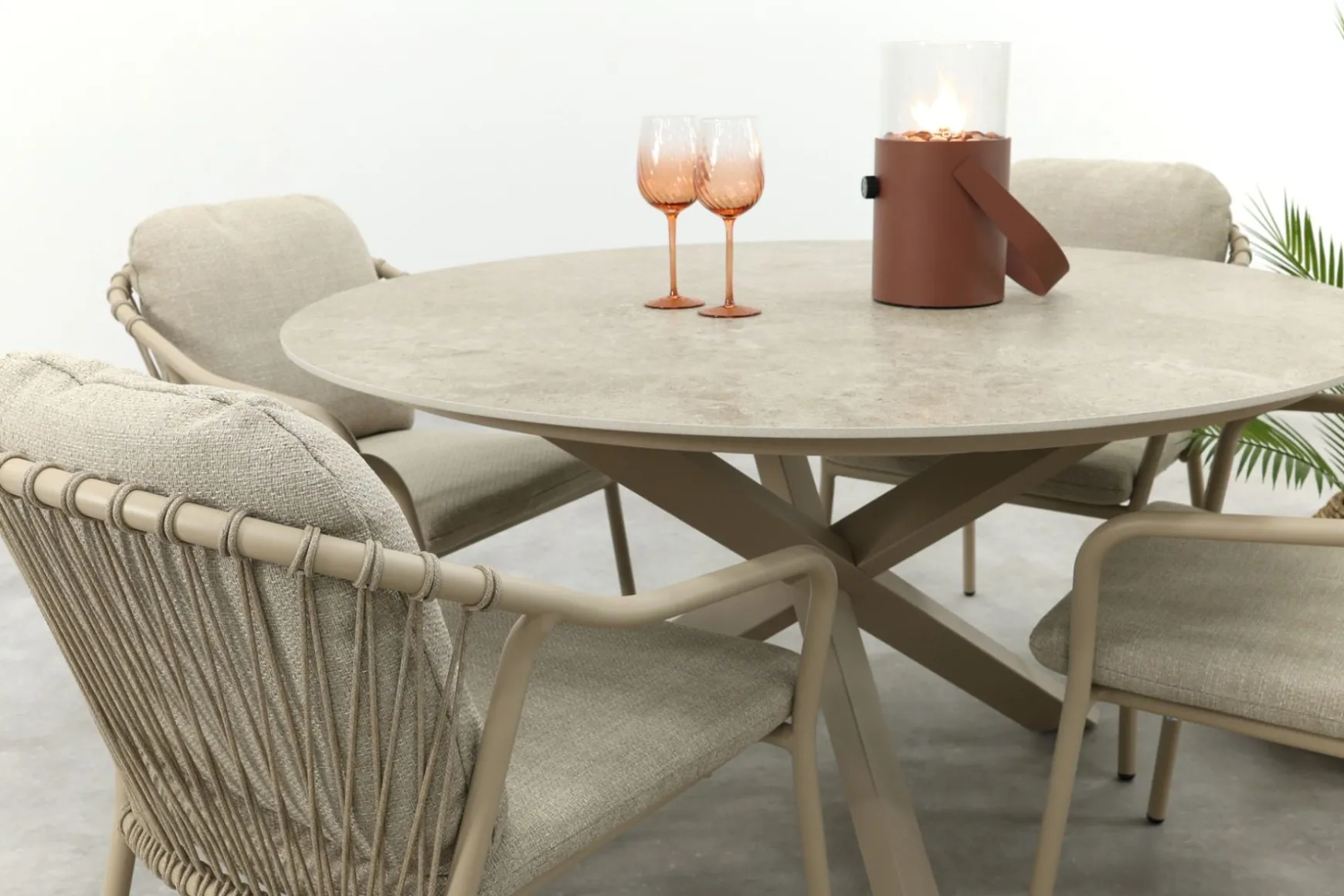 Pisa/Prado 4-persoons ronde dining tuinset Ø130 cm. - Latte