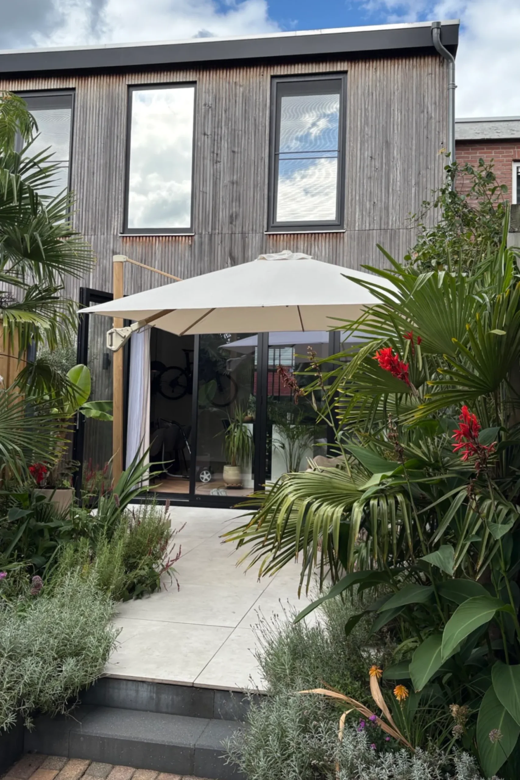 Platinum Challenger Zweefparasol T2 premium - 3x3 m. Champagne Teak