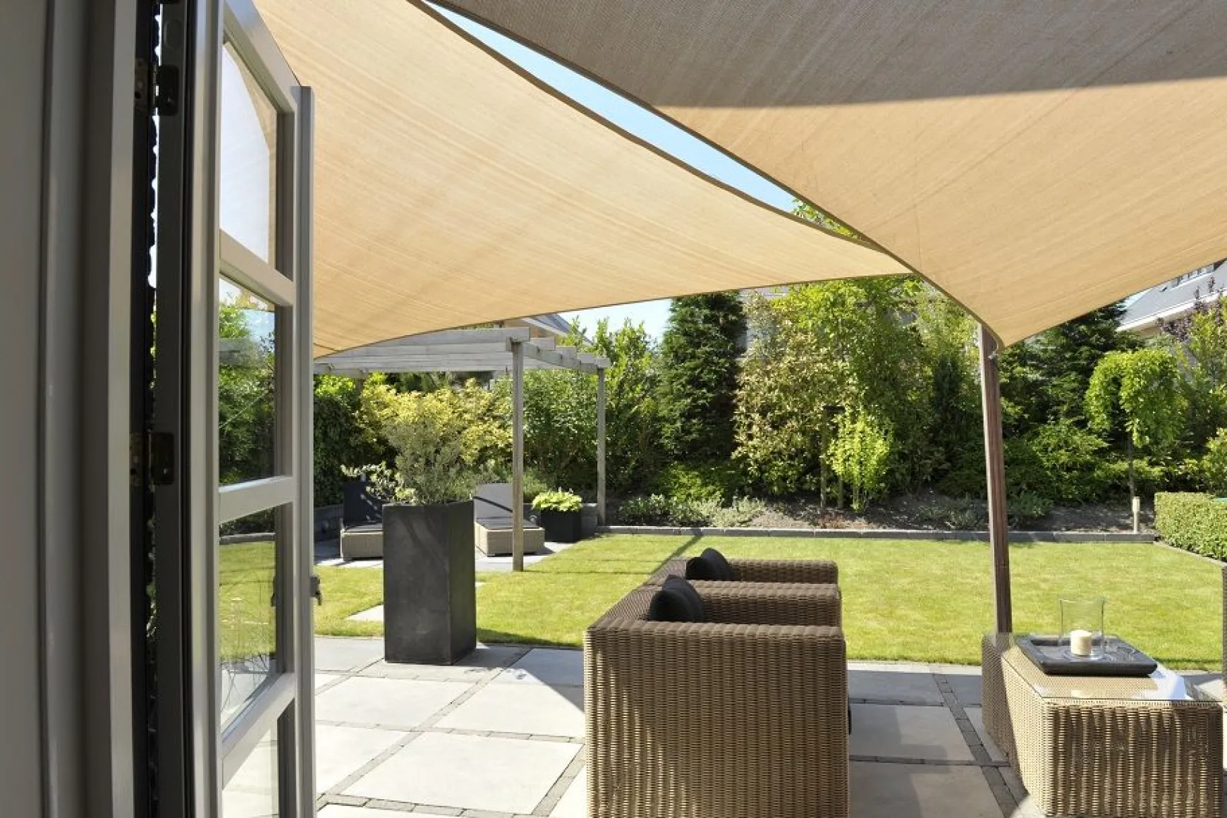 Platinum Coolfit schaduwdoek driehoek 5x5x5 m - sand