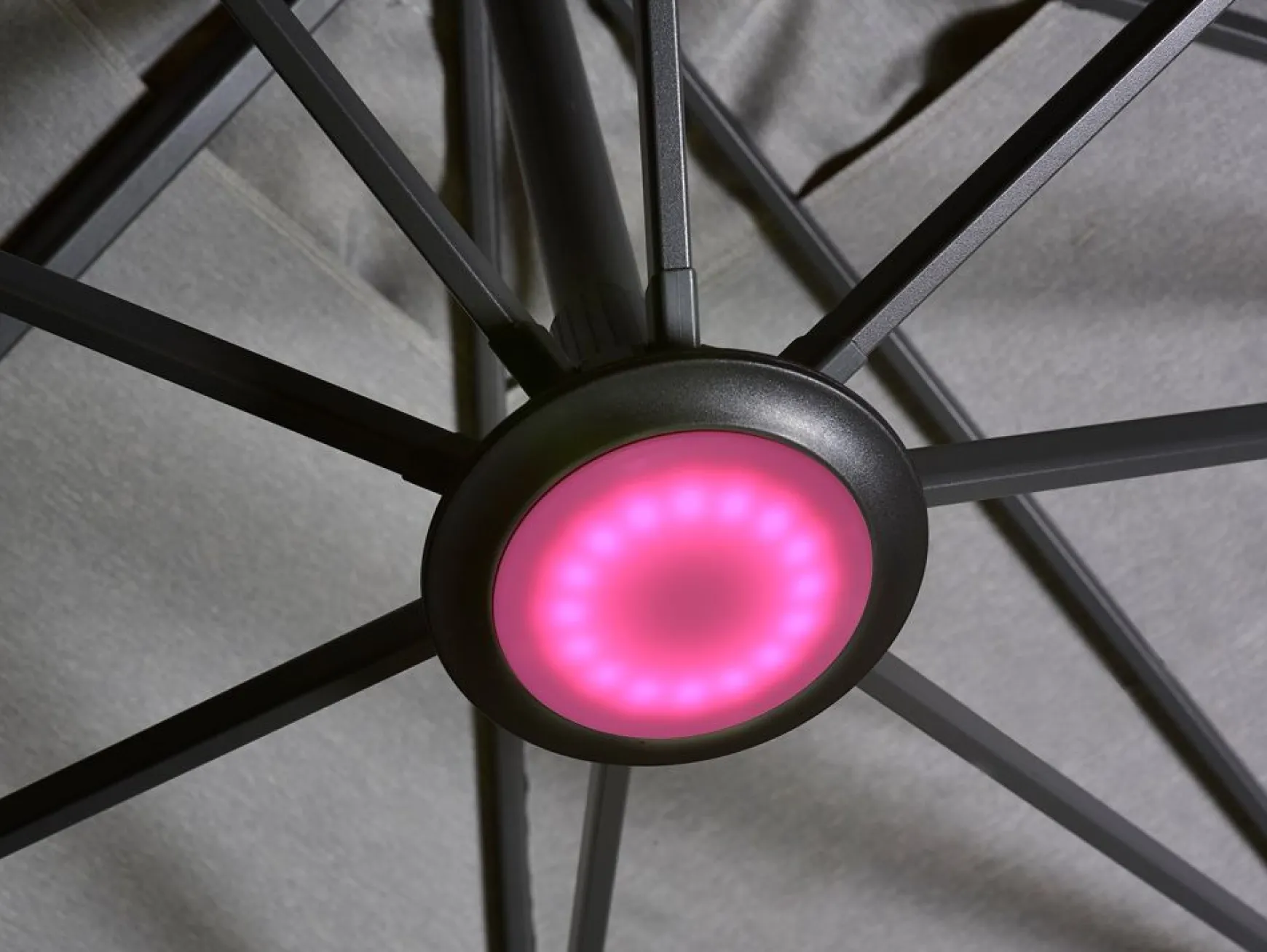 Platinum zweefparasol LED verlichting