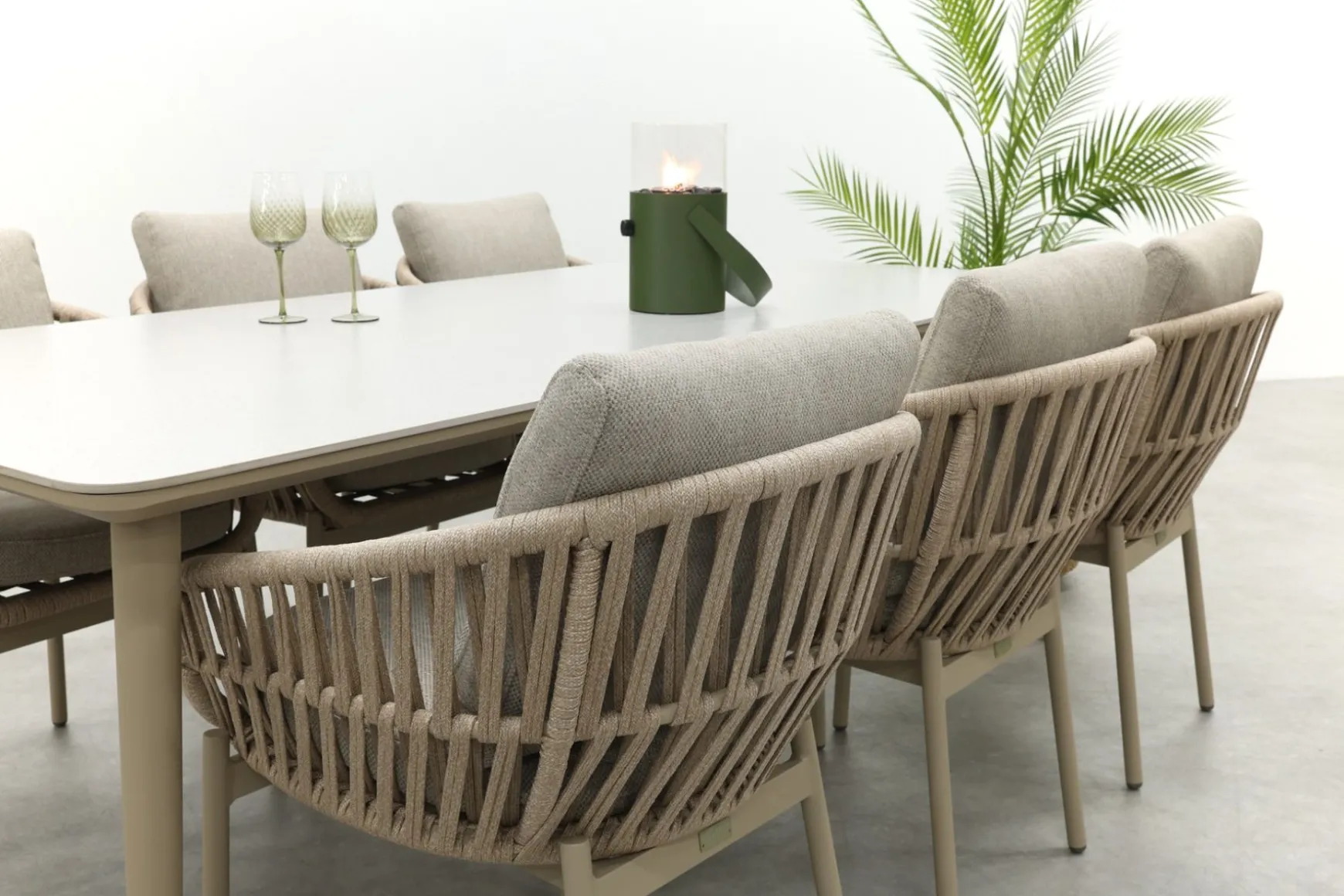 Romeo/Sofia rope dining tuinset voor 6 personen 220x100 cm. - Latte