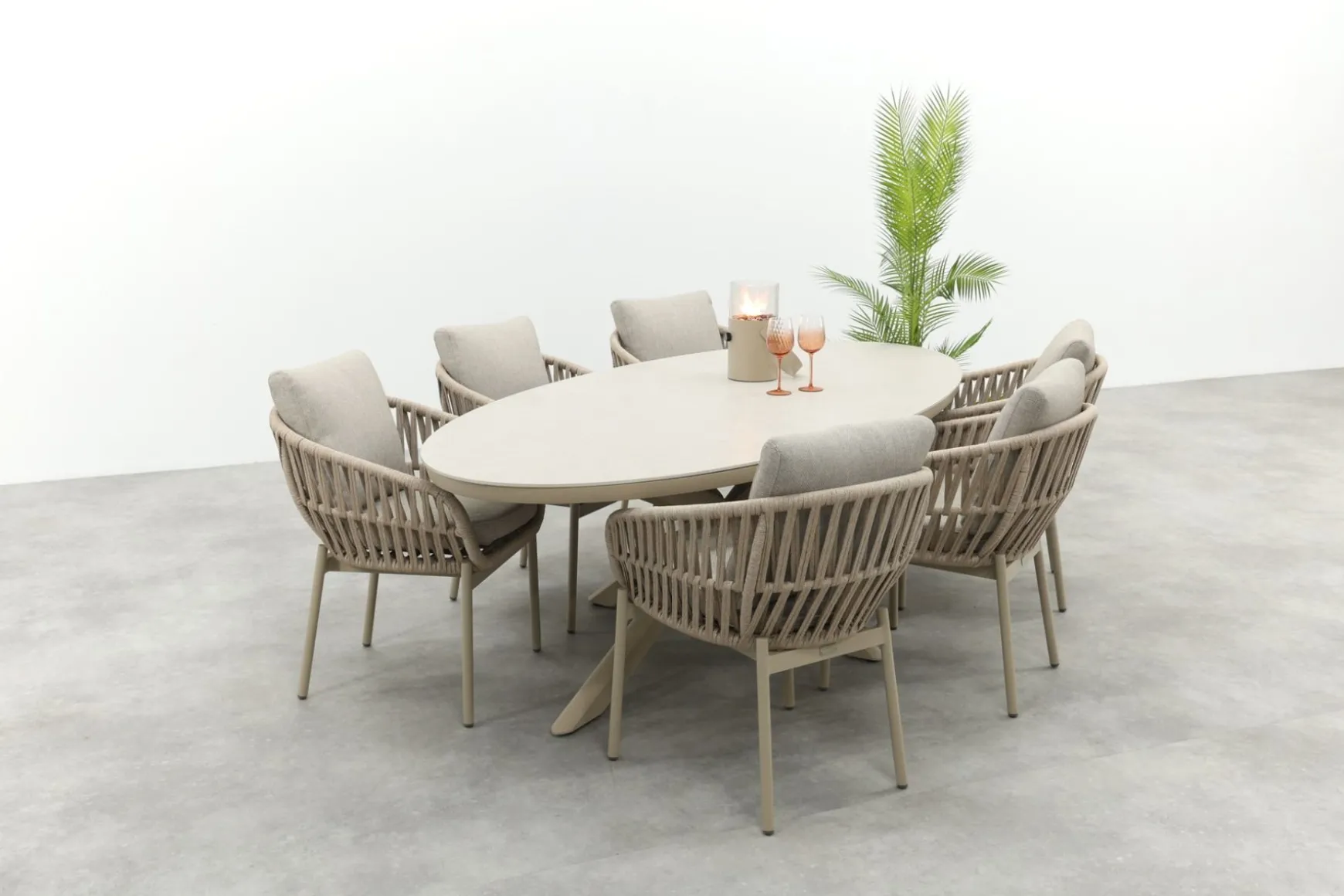 Romeo/Ventaro ovale tuinset voor 6 personen 240x115 cm. - Latte