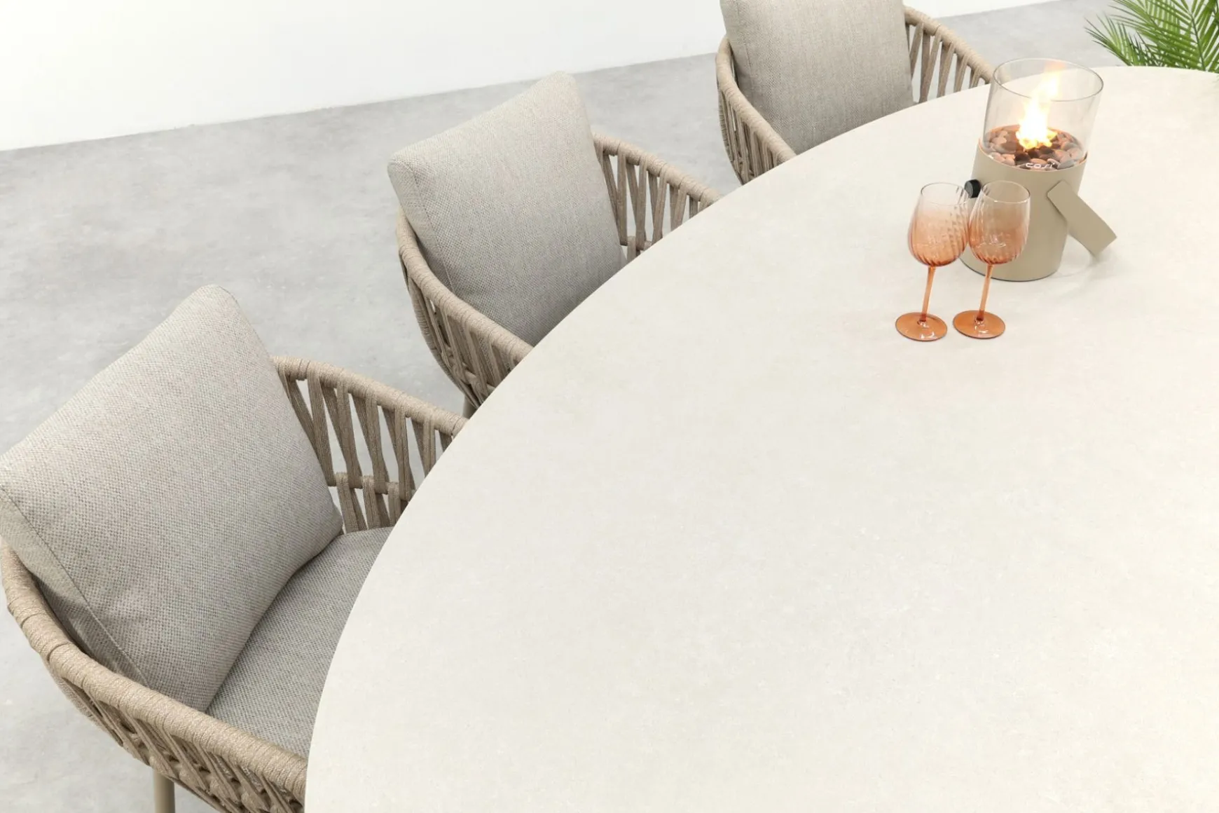 Romeo/Ventaro ovale tuinset voor 6 personen 240x115 cm. - Latte