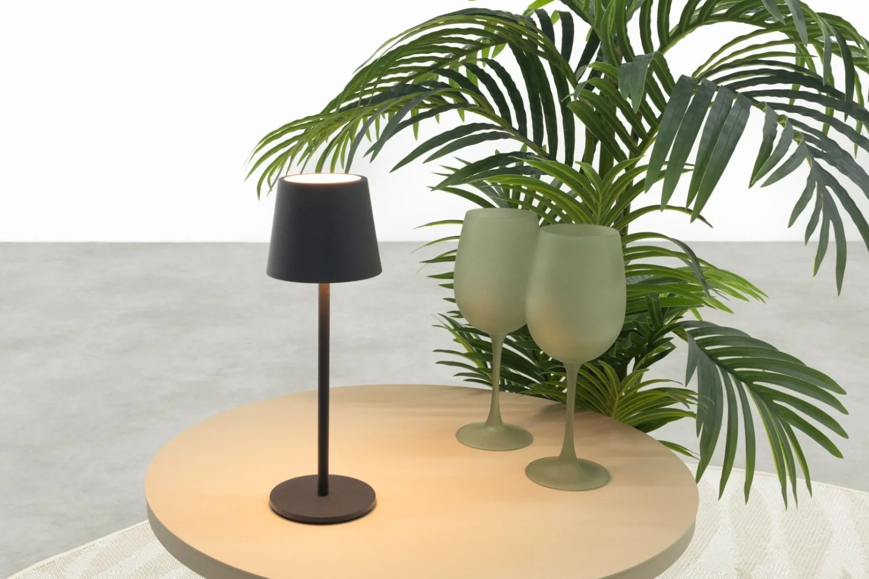 Roxi LED Tafellamp - Zwart