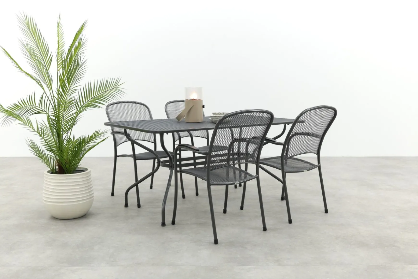 Royal Garden Carlo stapelbare tuinset strekmetaal 160x90 cm.