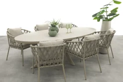 Sara/Ventaro ovale tuinset 240x115 cm. - Latte
