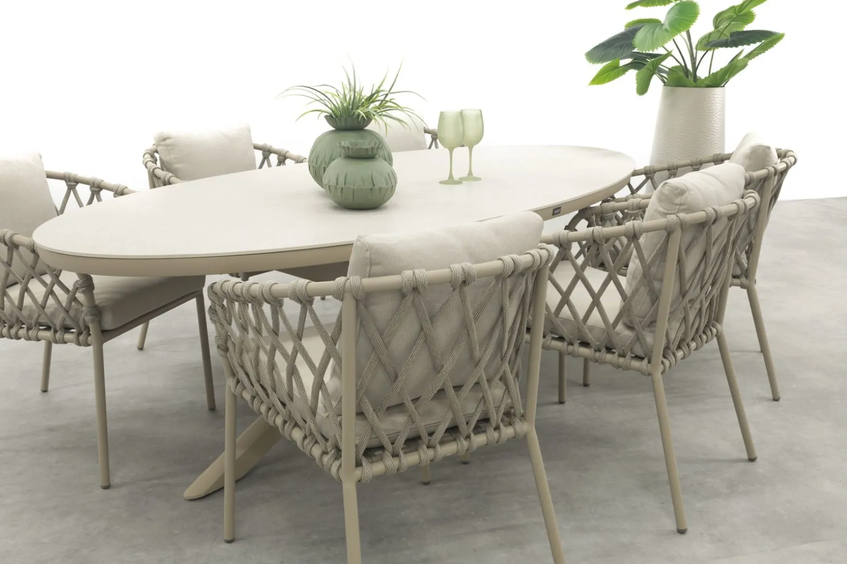 Sara/Ventaro ovale tuinset 240x115 cm. - Latte