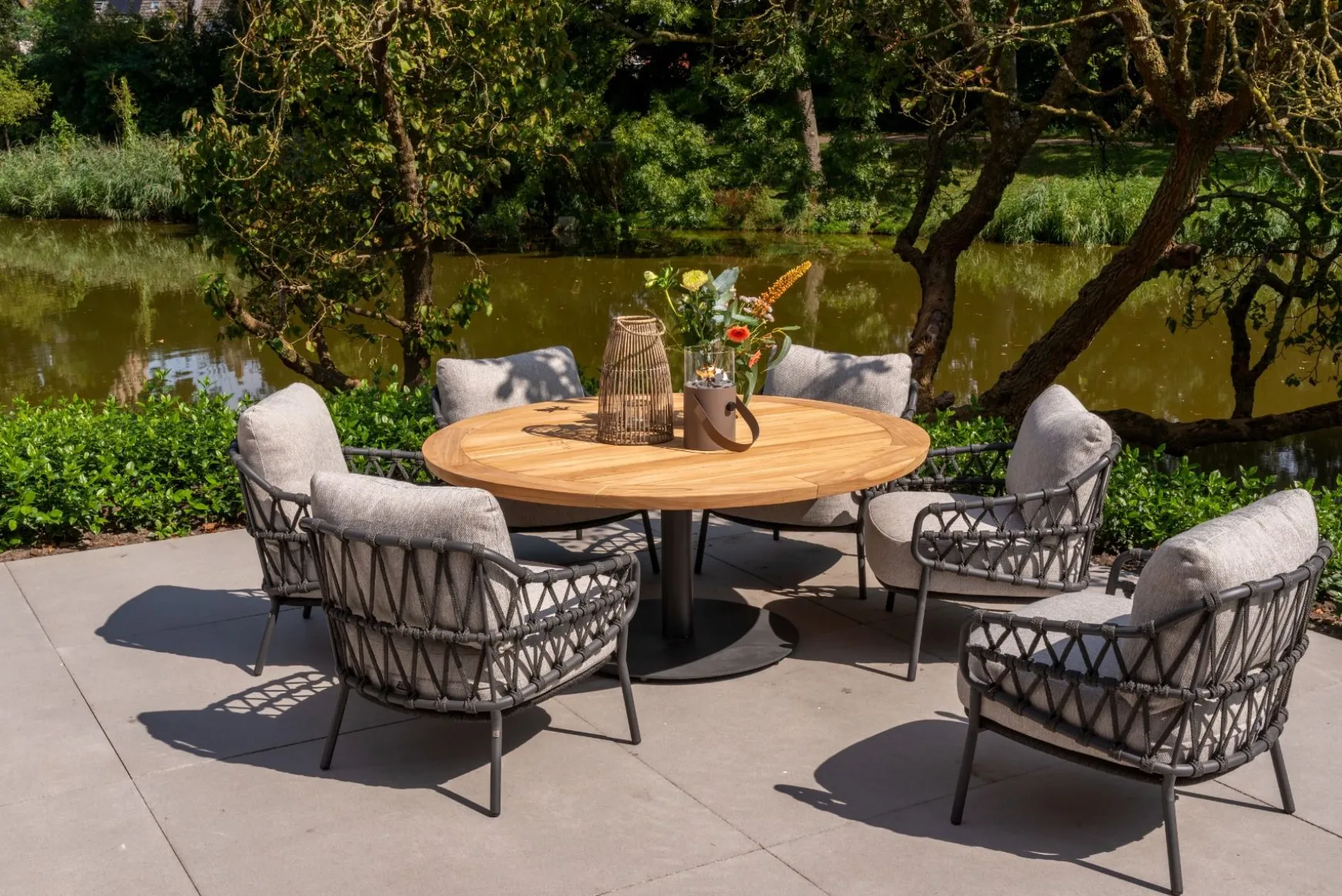 4 Seasons Calpi low dining tuinstoel - antraciet (1 stuk)