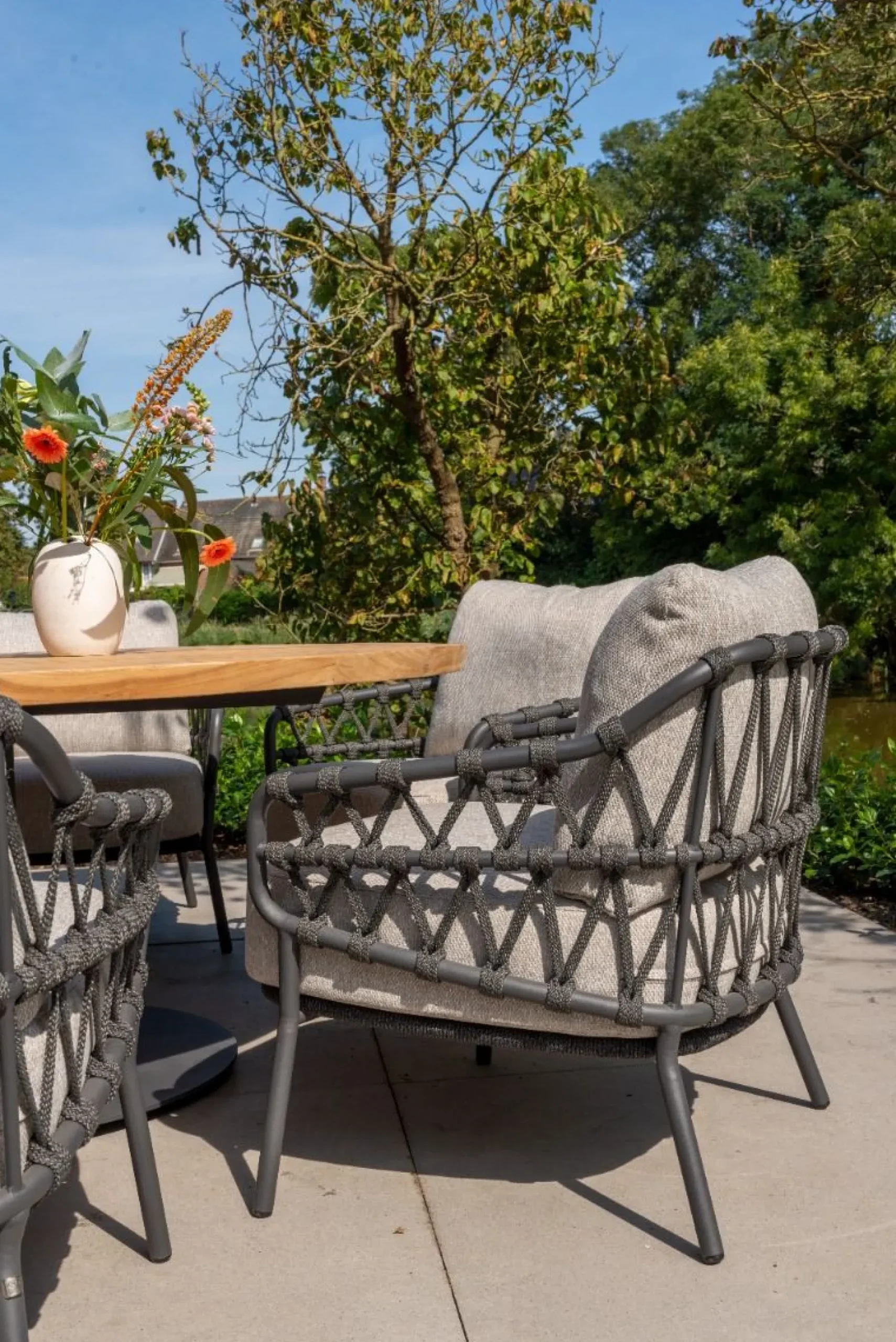4 Seasons Calpi low dining tuinstoel - antraciet (1 stuk)