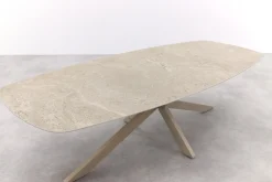4 Seasons Nevada low dining - keramisch Deens ovale tuintafel 250x105 cm. - Latte