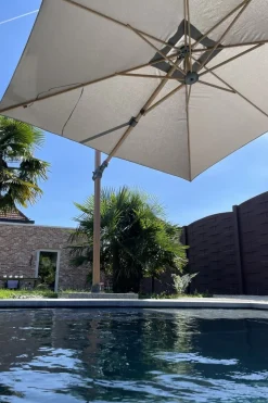 4-Seasons Siesta Premium Zweefparasol 300 x 300 cm Woodlook Frame - Charcoal