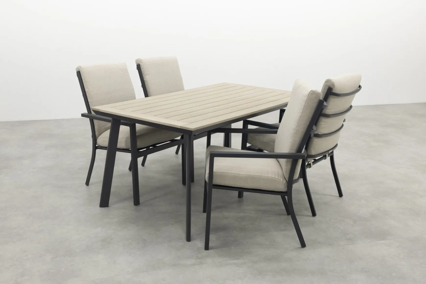 Sergio/Vigo 160x90 cm. tuinset 5-delig