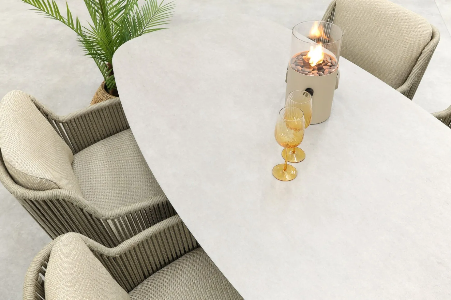 4SO Bernini/Manolo Deens ovale 4-persoons tuinset 180x95 cm. - Latte