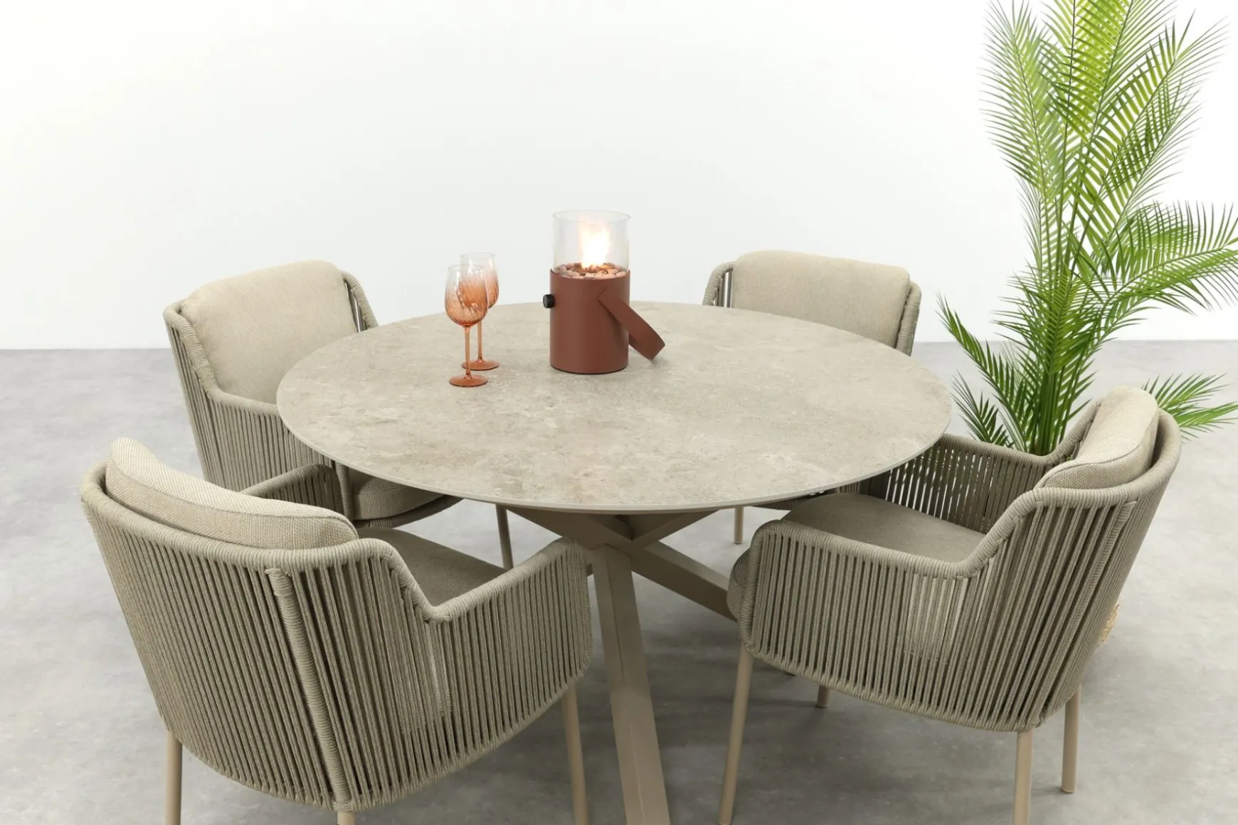 4SO Bernini/Prado 4-persoons ronde dining tuinset Ø130 cm. - Latte