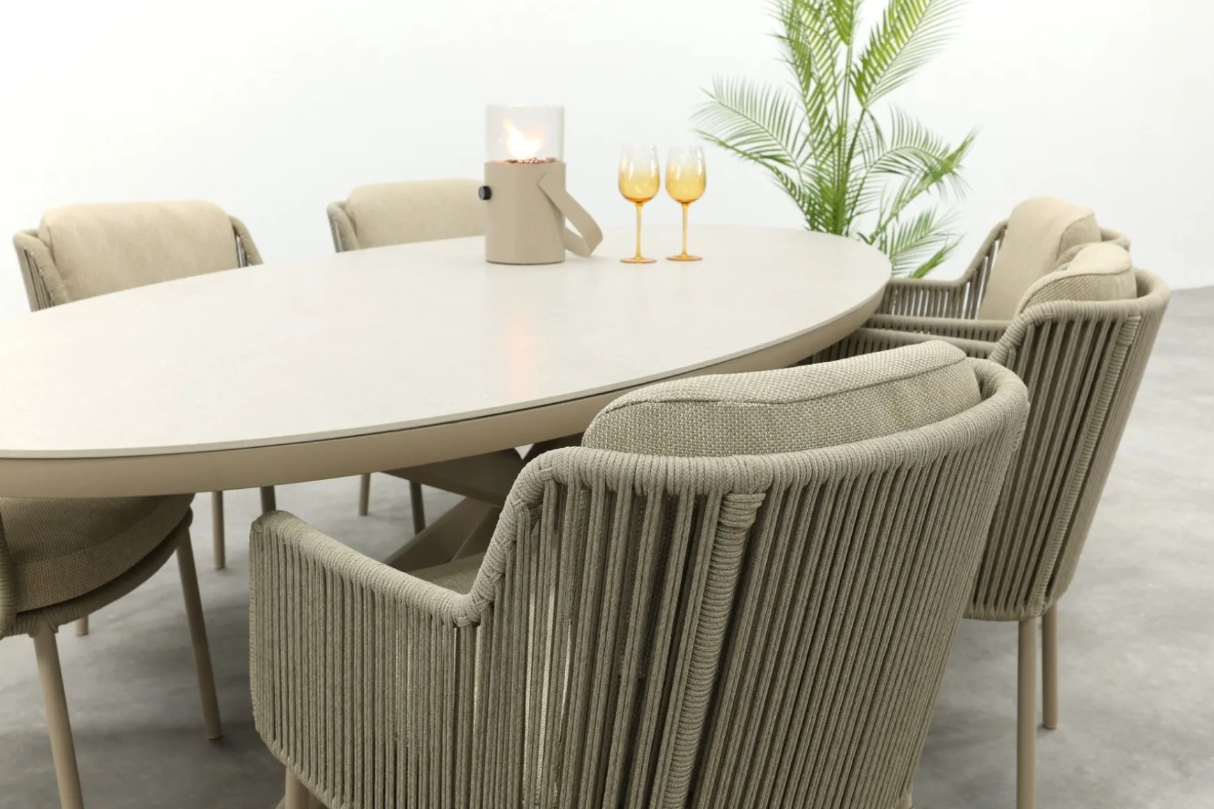 4SO Bernini/Ventaro ovale tuinset voor 6 personen 240x115 cm. - Latte