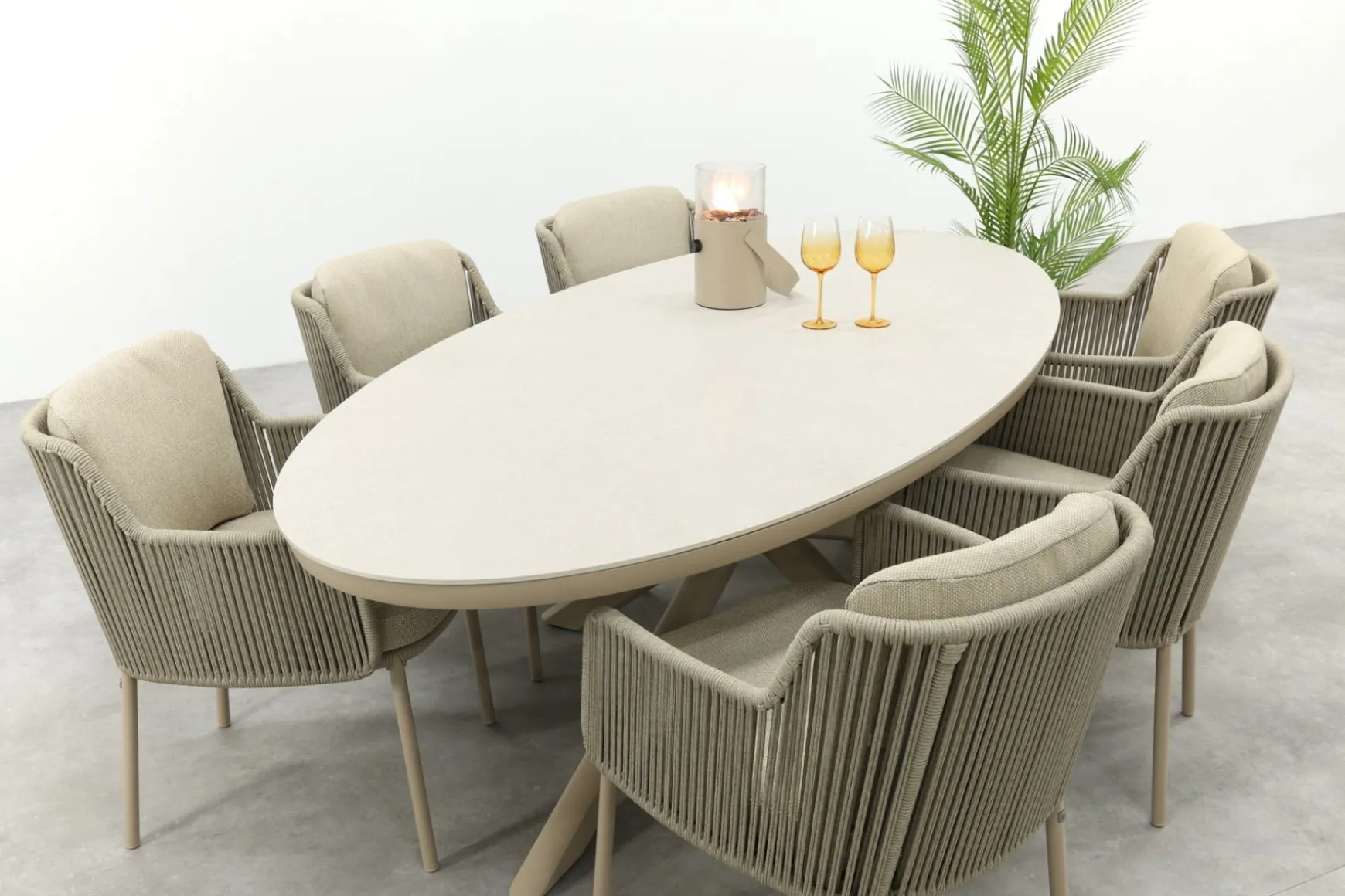 4SO Bernini/Ventaro ovale tuinset voor 6 personen 240x115 cm. - Latte