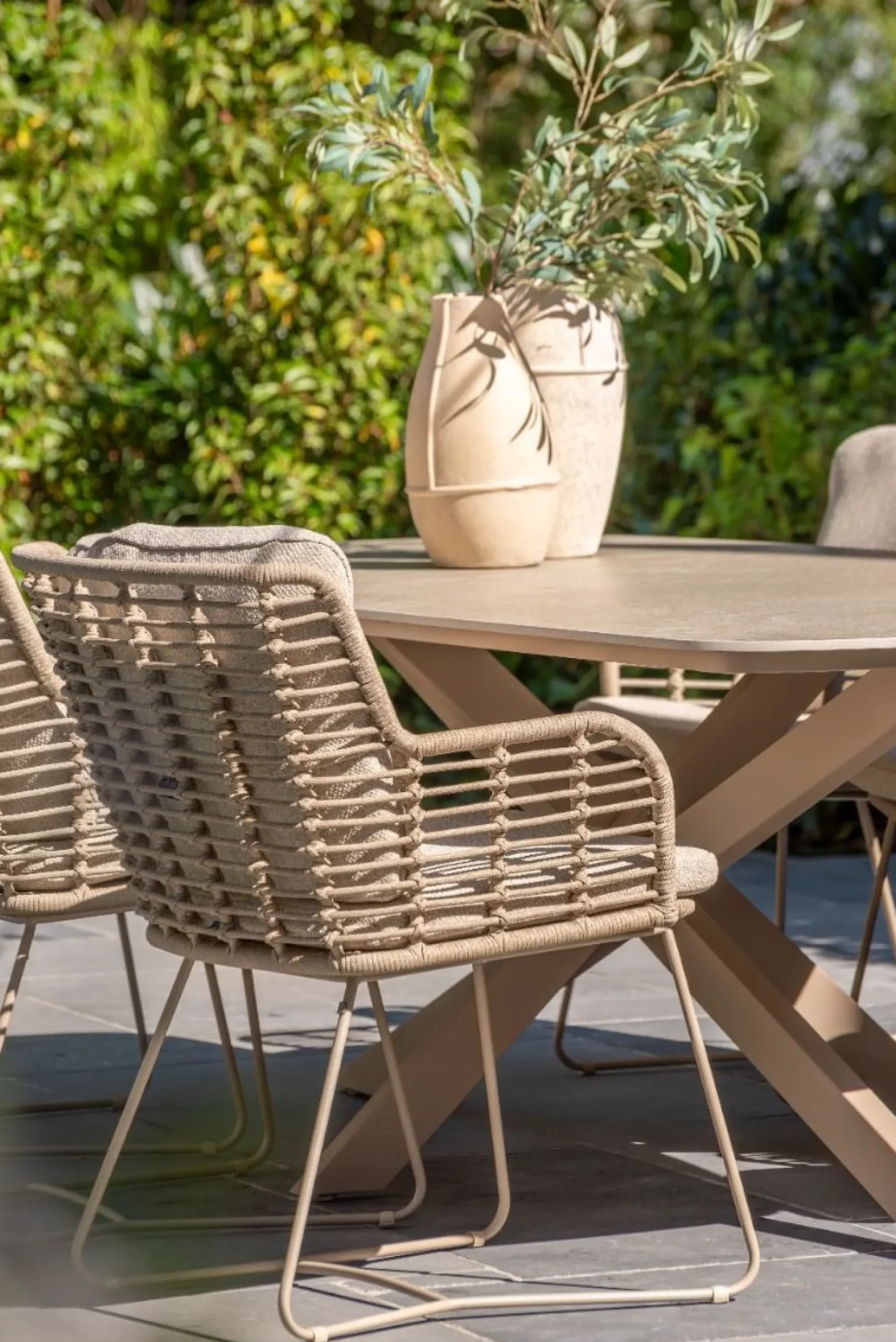 4SO Fabrice/Prado Deens ovale 6-persoons tuinset 240x105 cm. - Latte
