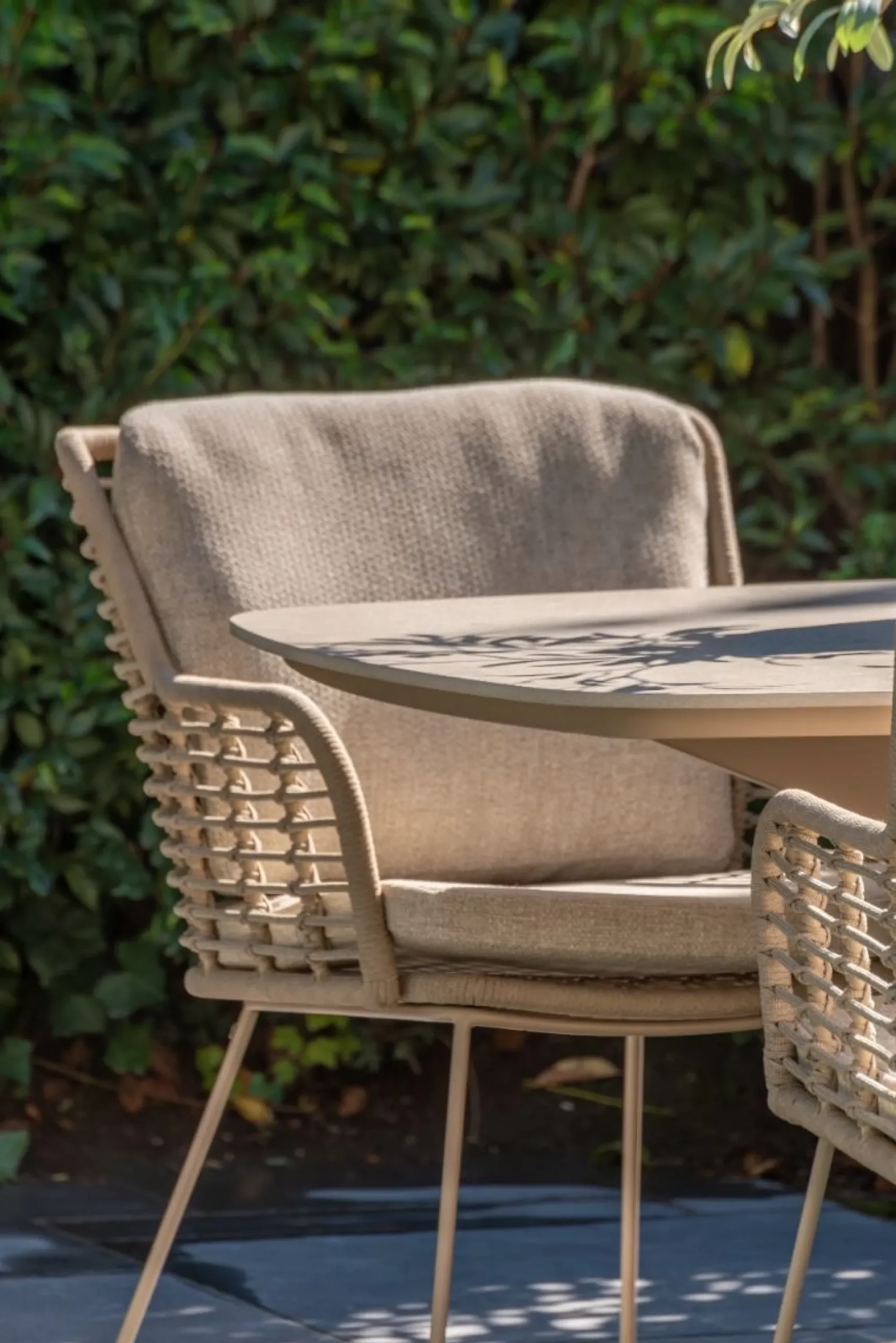 4SO Fabrice/Prado Deens ovale 6-persoons tuinset 240x105 cm. - Latte