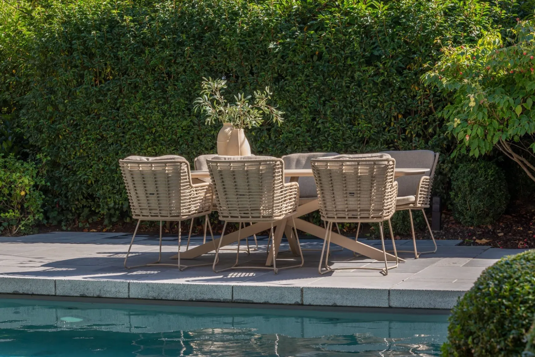 4SO Fabrice/Prado Deens ovale 6-persoons tuinset 240x105 cm. - Latte