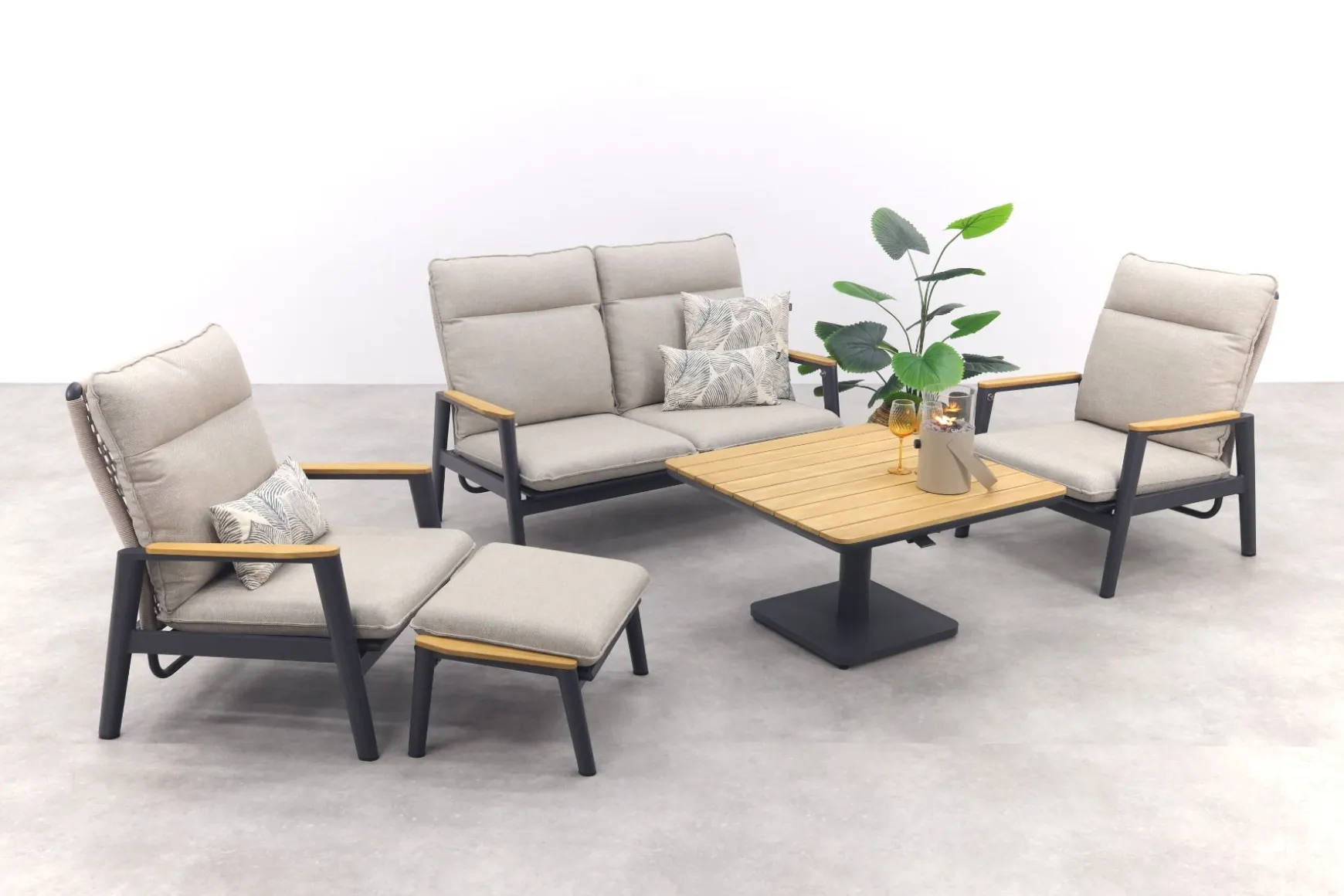 Solaro/Medina verstelbare (4-persoons) stoel-bank loungeset - Zand / Teak