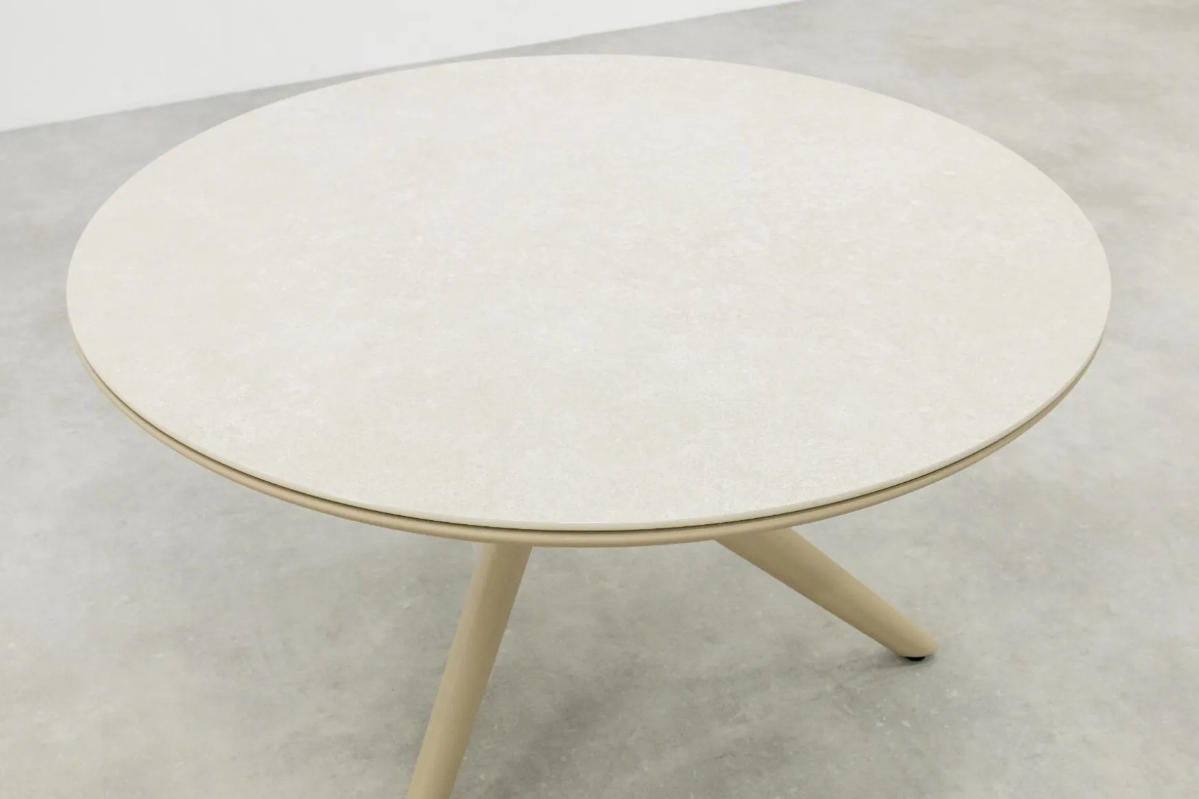 4SO Puccini/Dublin ronde tuinset 120 cm. (5-delig) - Latte