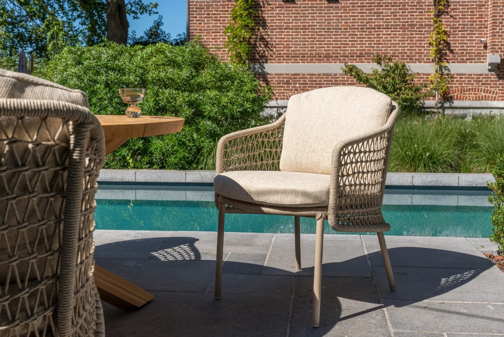 4SO Puccini/Prado Deens ovale 6-persoons tuinset 240x105 cm. - Latte