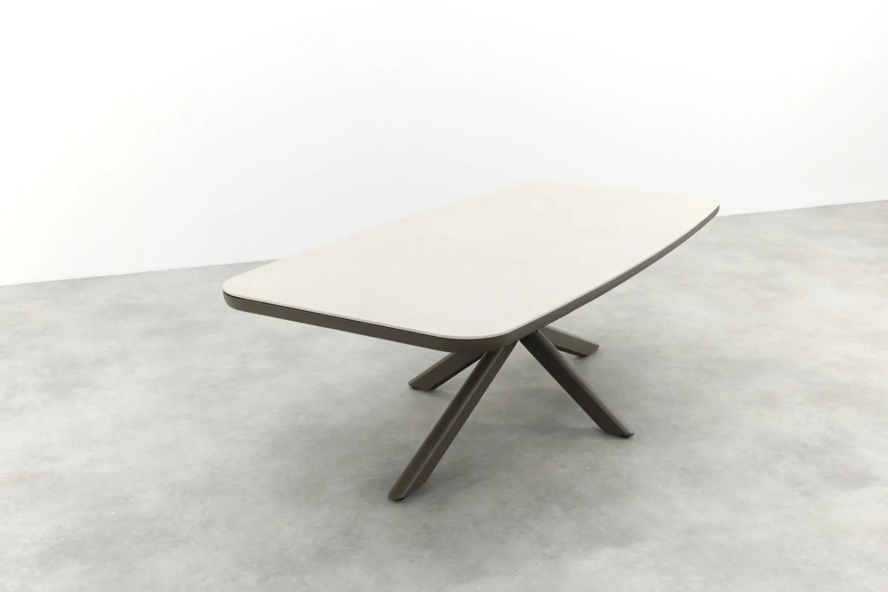Soreno Deens ovale tuintafel 240x110 cm. - Terre