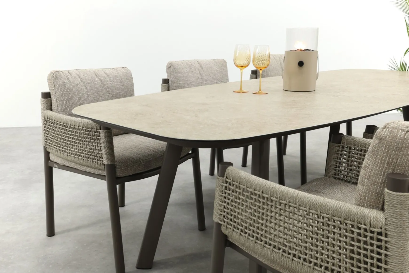 4SO Savanne/Manolo 6-persoons Deens ovale tuinset 240x103 cm. - Terre