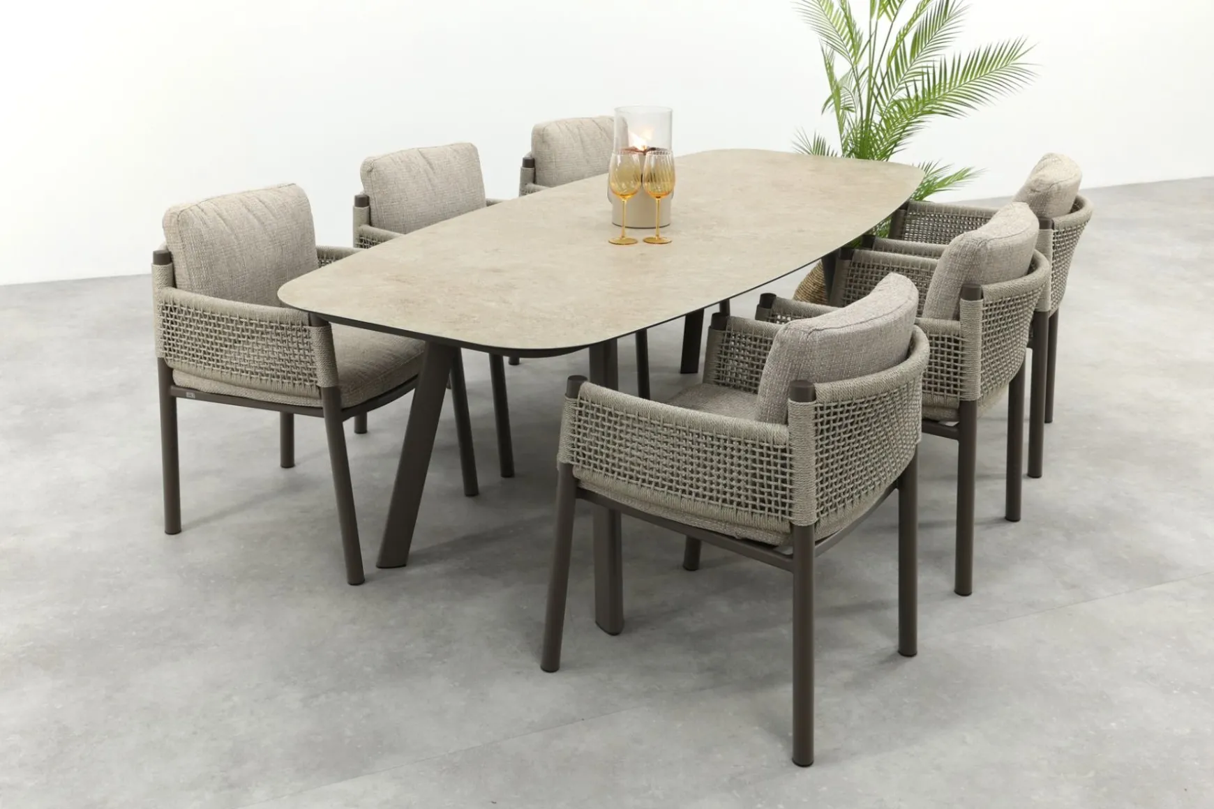 4SO Savanne/Manolo 6-persoons Deens ovale tuinset 240x103 cm. - Terre