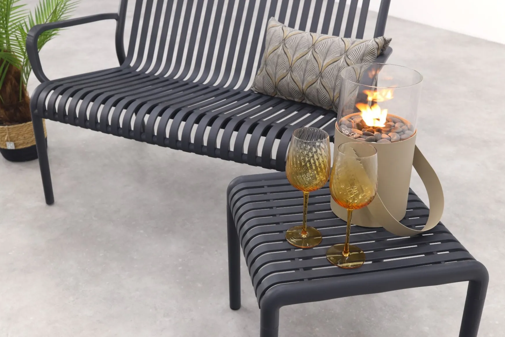 Stripe loungebank 2-zits - antraciet