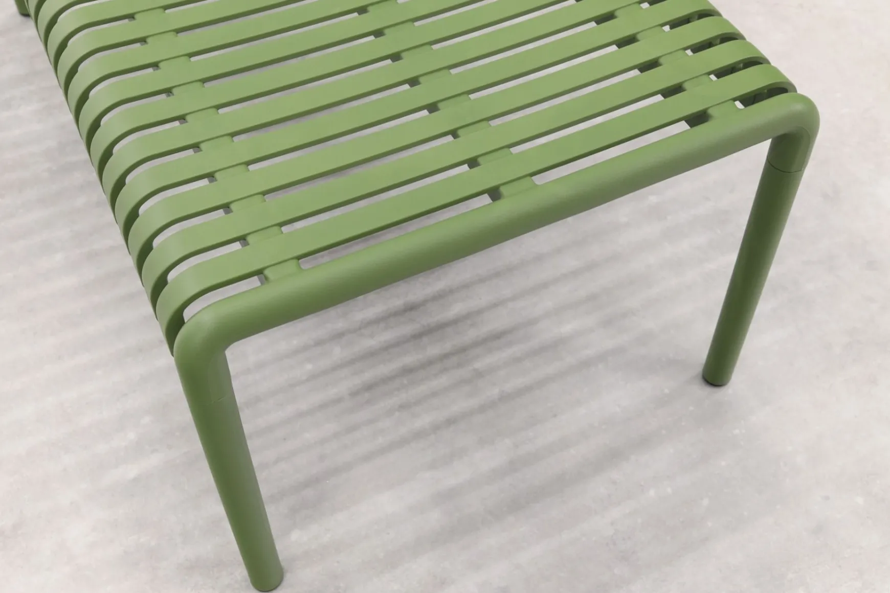Stripe loungetafel 95x55 cm. - Mosgroen