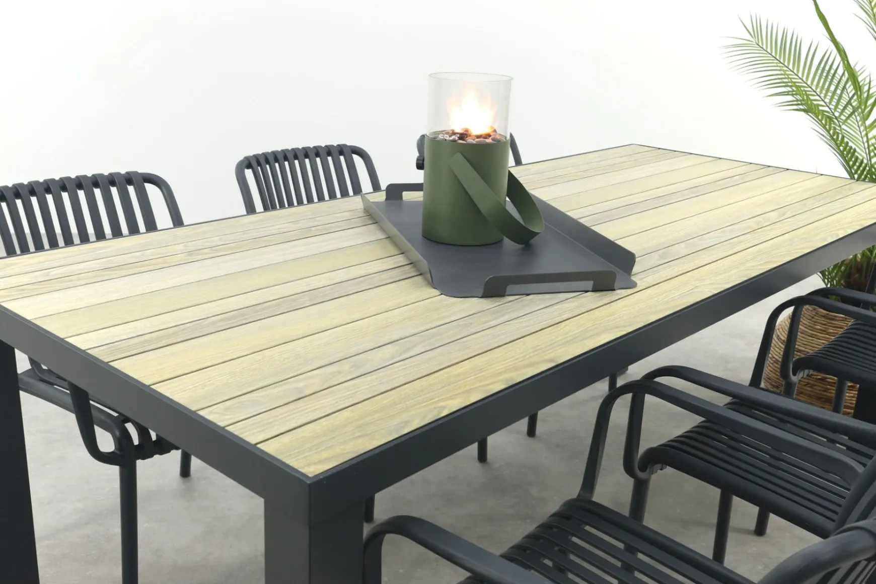 Stripe/Nola stapelbare tuinset 210x90 cm. - Antraciet/Houtlook