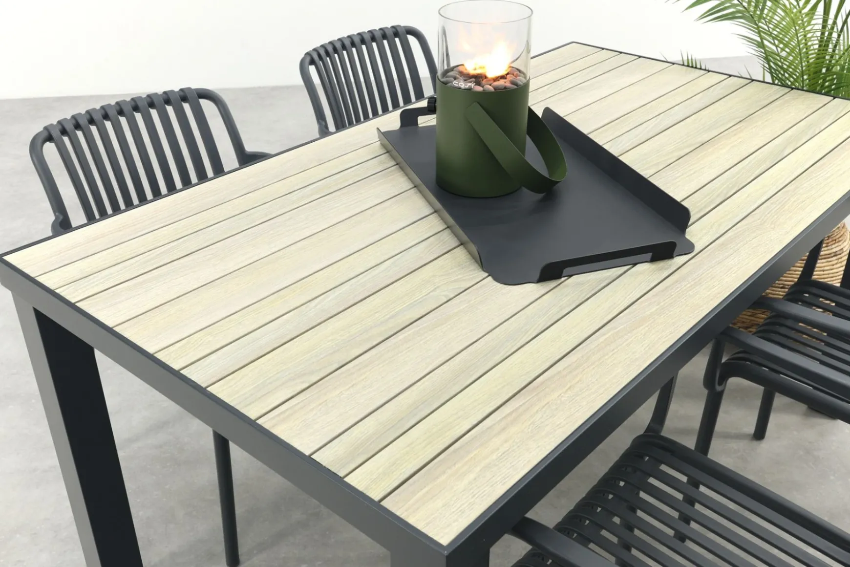 Stripe/Nola stapelbare tuinset 160x90 cm. - Antraciet/Houtlook