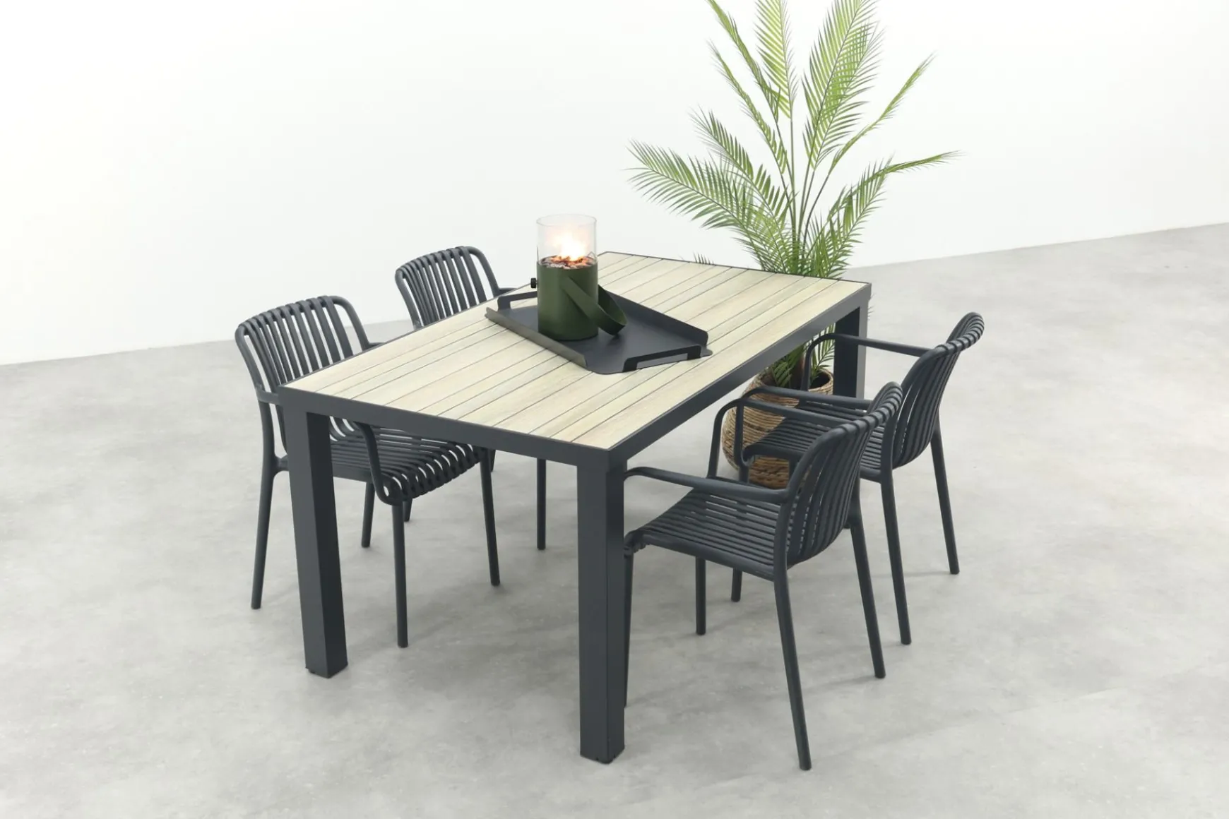 Stripe/Nola stapelbare tuinset 160x90 cm. - Antraciet/Houtlook