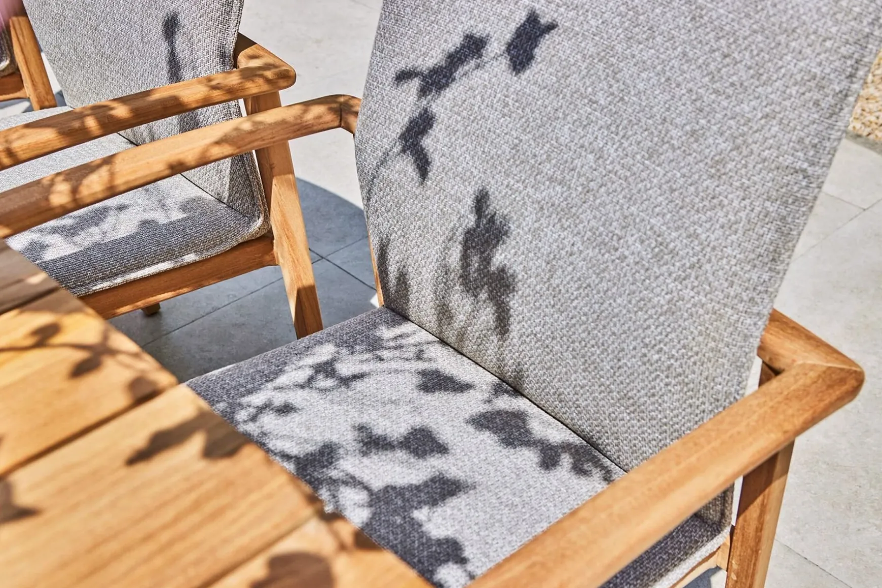 Suns Florine stapelbare dining tuinstoel - Taupe/Teak - Op=Op