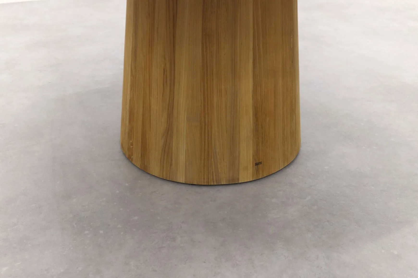SUNS Sorolo Ronde Tuintafel - Terrazzo Light Taupe - Ø160 cm OP=OP