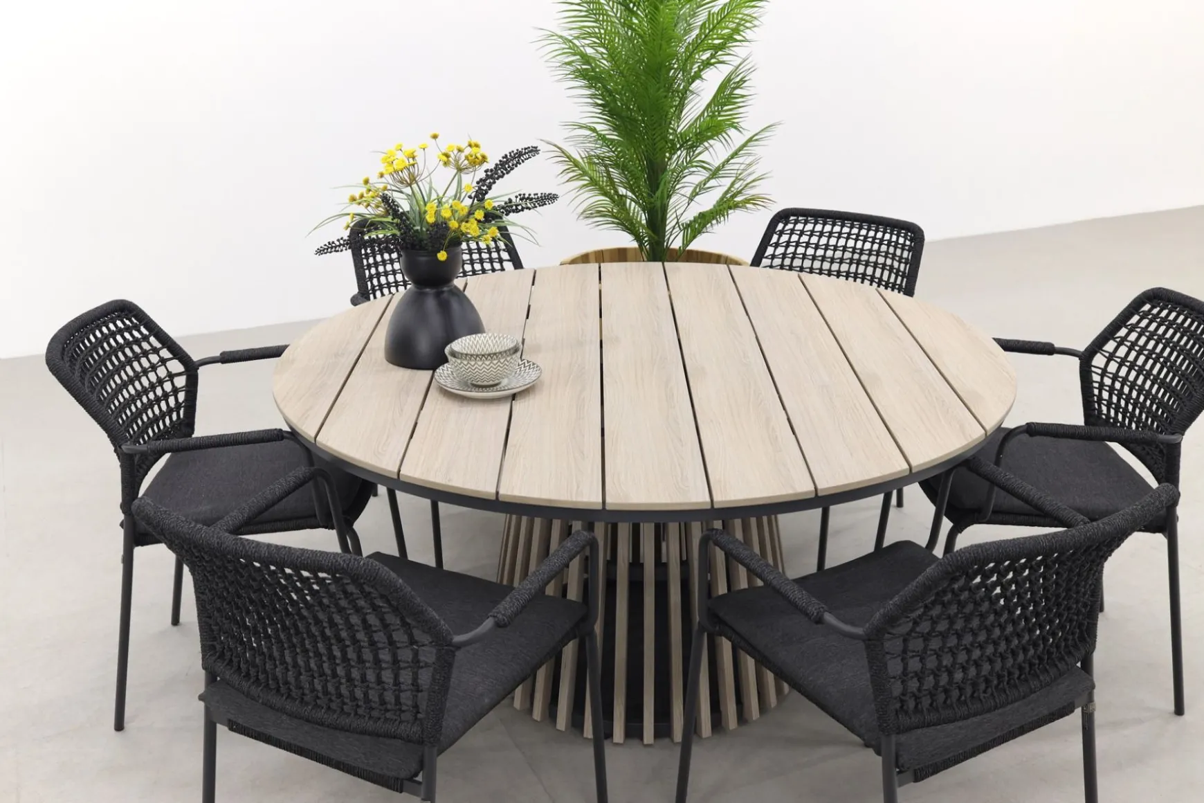 Taste Barista/GI Trinxa ronde stapelbare tuinset - 148 cm.