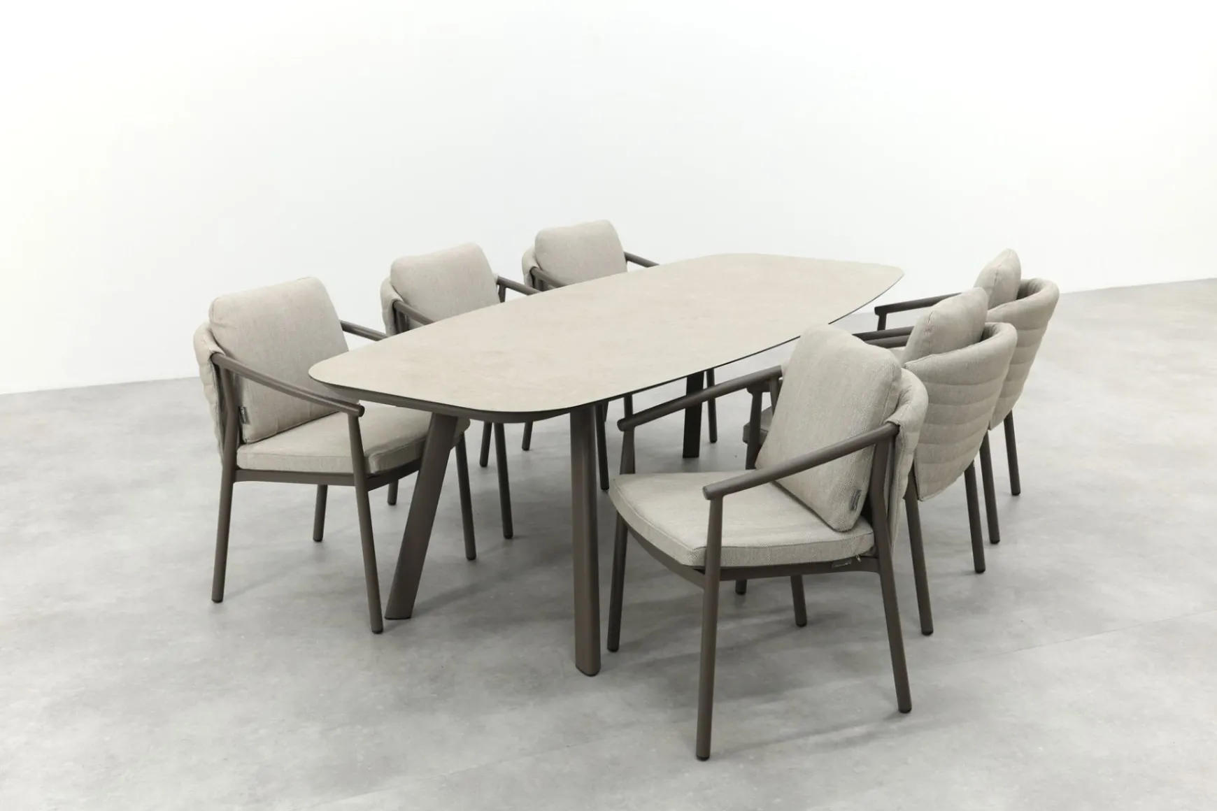Taste Barolo/Manolo 6-persoons Deens ovale tuinset 240x103 cm. - Terre