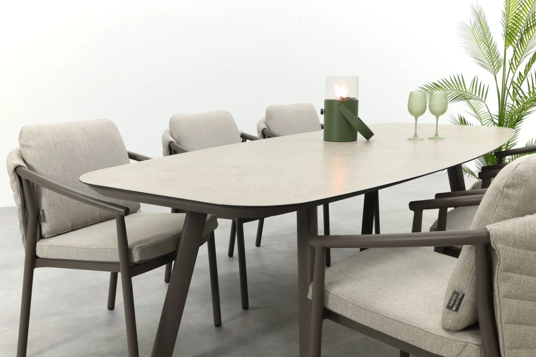 Taste Barolo/Manolo 6-persoons Deens ovale tuinset 240x103 cm. - Terre