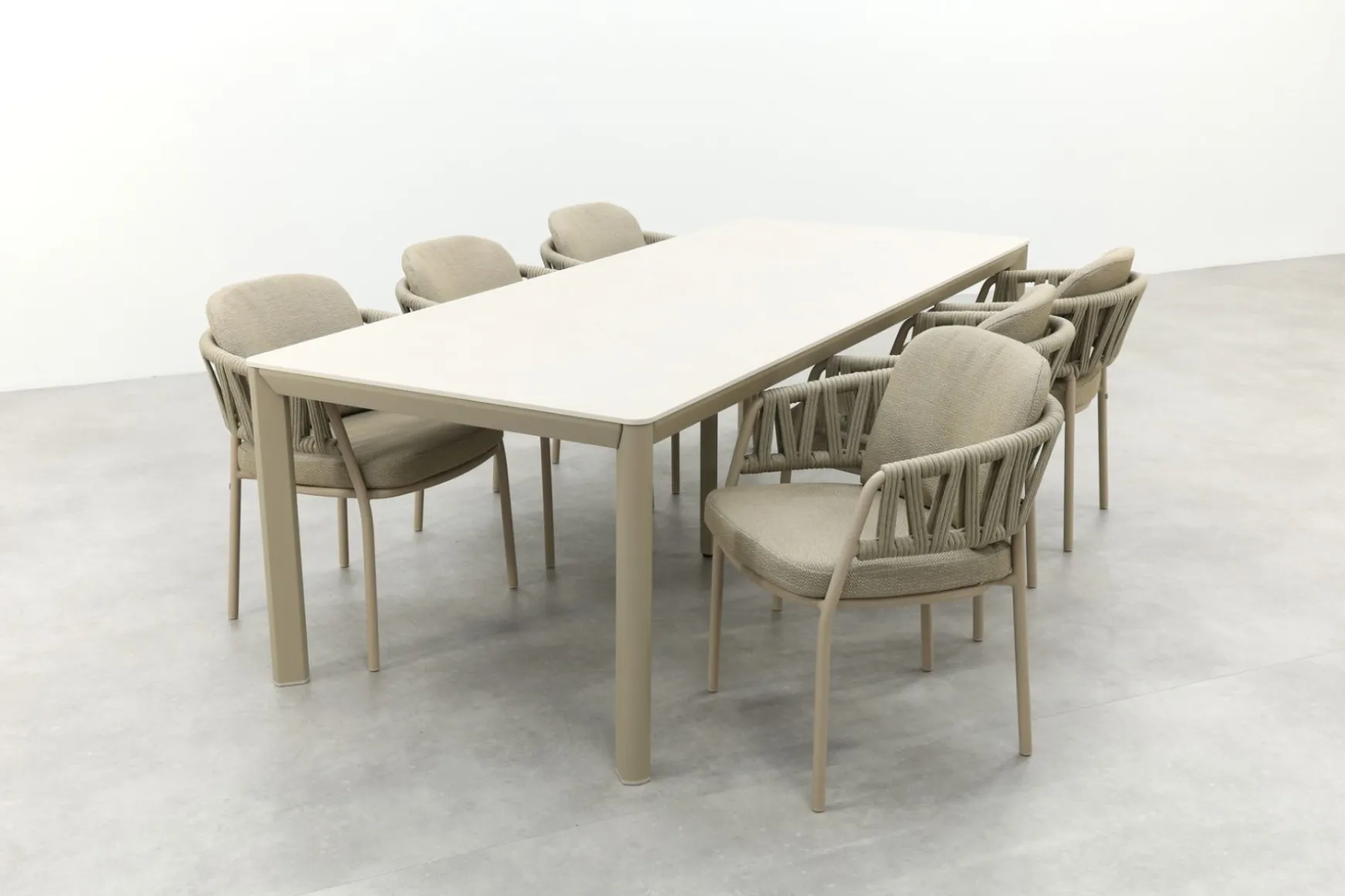 Taste Calma/Hartman Kyra rope tuinset voor 6 personen 240x100 cm. - Latte